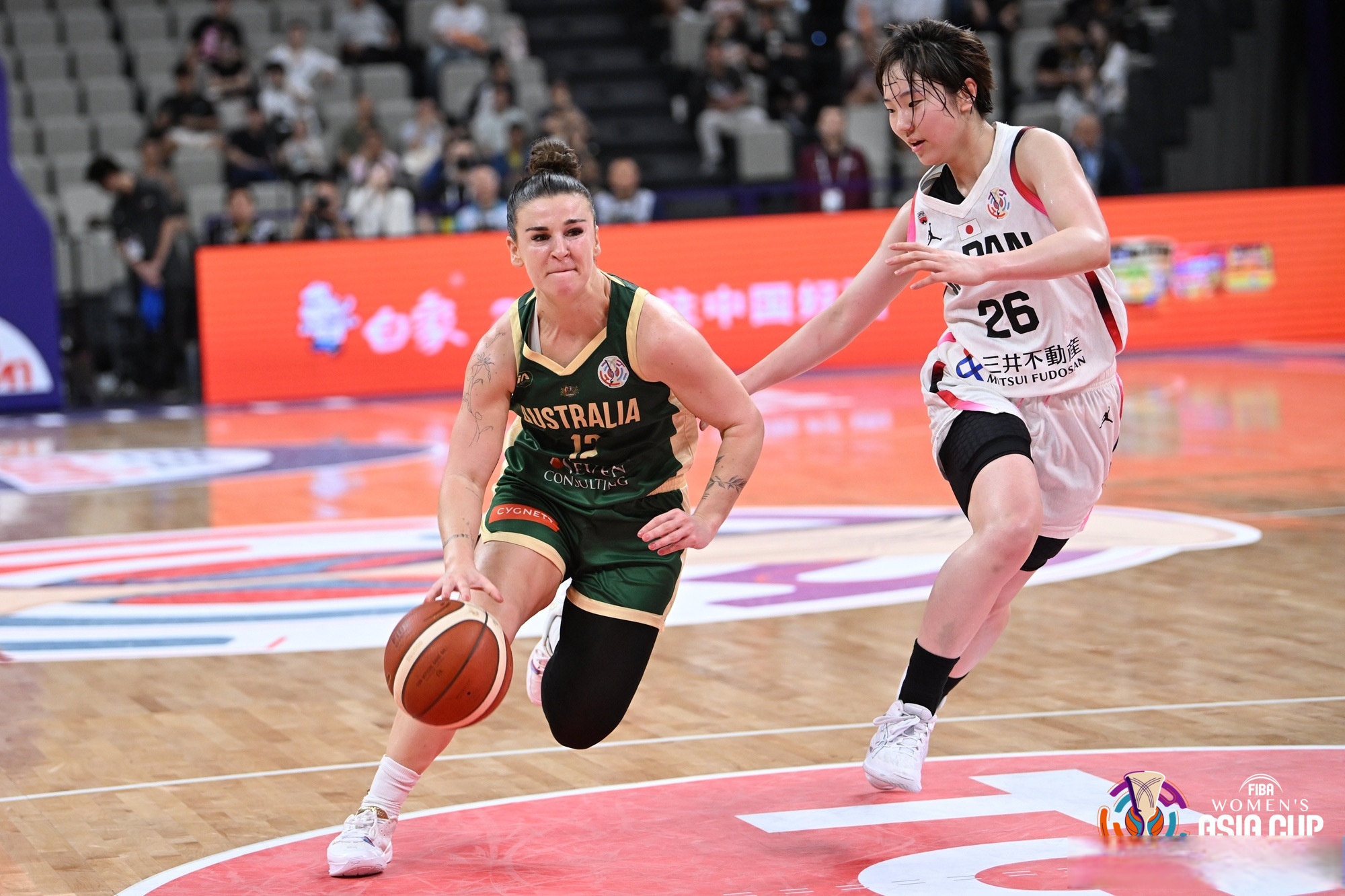 爱游戏体育网址 -赛地聚焦——欧篮联今晨热度飙升；亚特兰大单刀错失；话题不断；更衣室氛围转暖的简单介绍